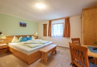 a7402042-hdr_1_.jpg a7402042-hdr_1_.jpg