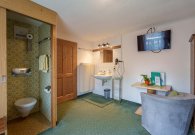 a7402423-hdr.jpg a7402423-hdr.jpg