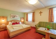 a7402069-hdr.jpg a7402069-hdr.jpg