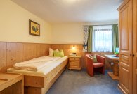 a7402057-hdr_1_.jpg a7402057-hdr_1_.jpg